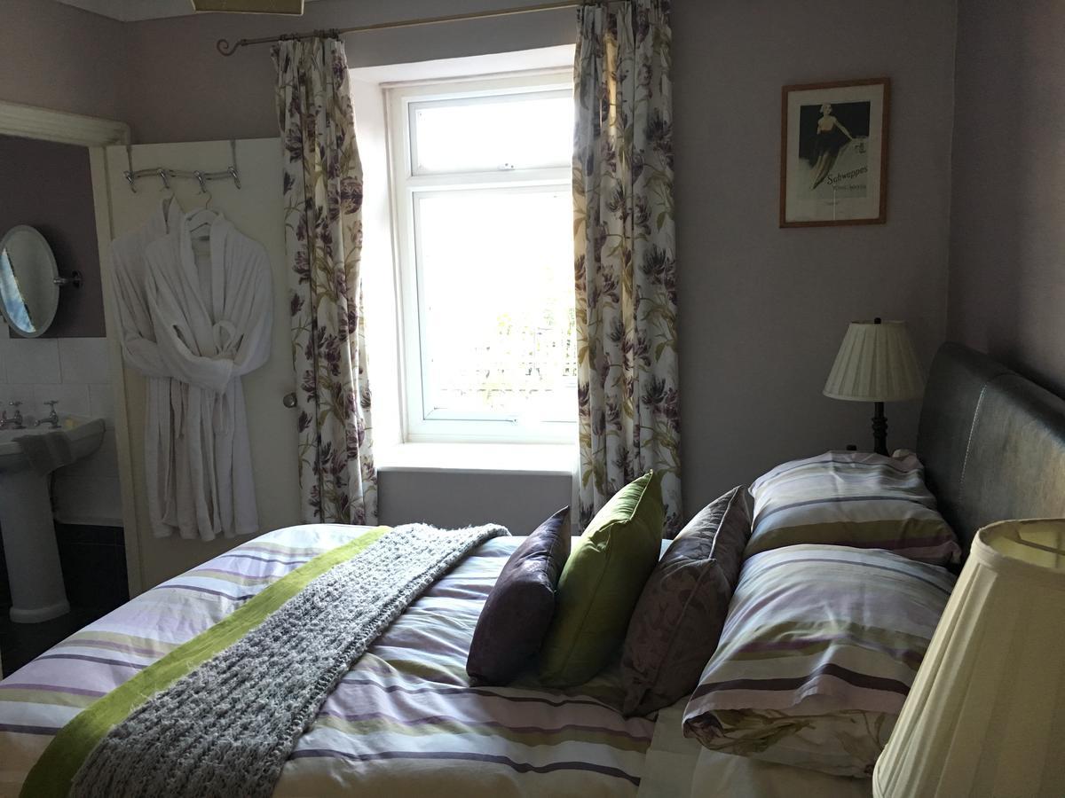 The Clytha Arms Otel Abergavenny Dış mekan fotoğraf